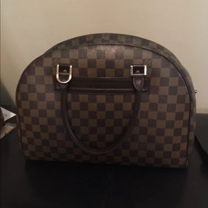 Louis Vuitton Nolita